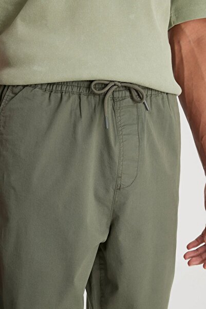 Lee Мъжки джогър панталон с еластичен крачол и еластична талия в цвят каки, ​...