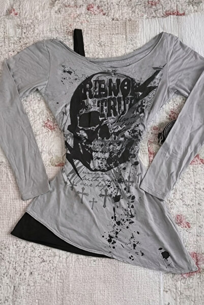 Butik101 Y2k gri iskelet gothic ek askılı crop bluz