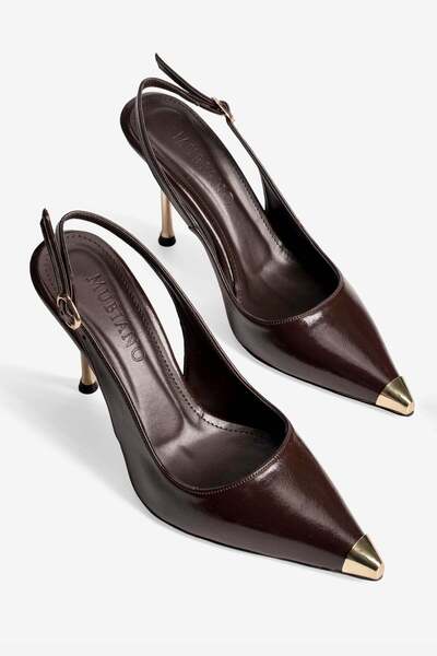 Mubiano Γυναικείο στιλέτο με μυτερή μεταλλική μύτη με λεπτομέρεια ανοιχτής πλ...