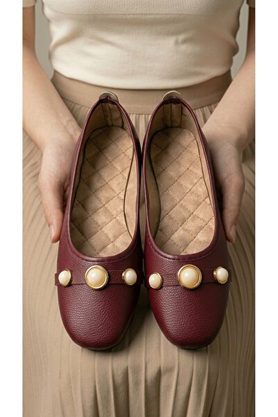 Beyond Γυναικείες δερμάτινες μπαλαρίνες σε μπορντό χρώμα με λεπτομέρεια από π...