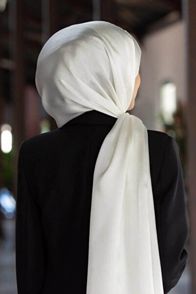 İSTANBULSTYLEMODA Janjan Trend Γυαλιστερό σατέν βραδινό φόρεμα με υφή από σιφ...