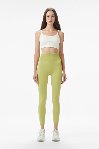 Calvin Klein WO - بنطال ضيق بدون خياطة (7/8) للنساء 00GWS4L643-CWX
