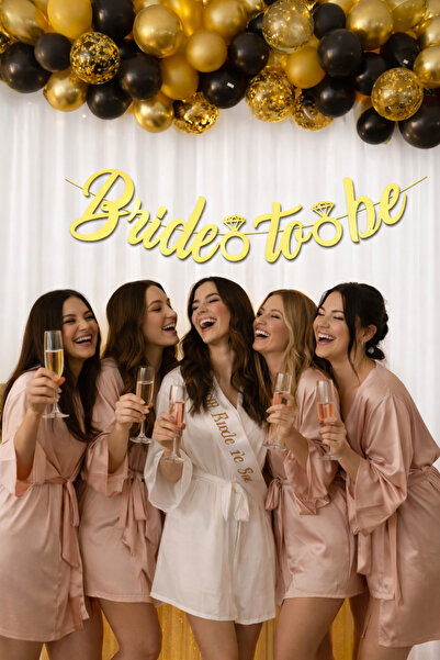 Parti dolabı Gold Altın Sarısı Bride To Be Kaligrafi Yazılı Yüzük Detaylı Bek...
