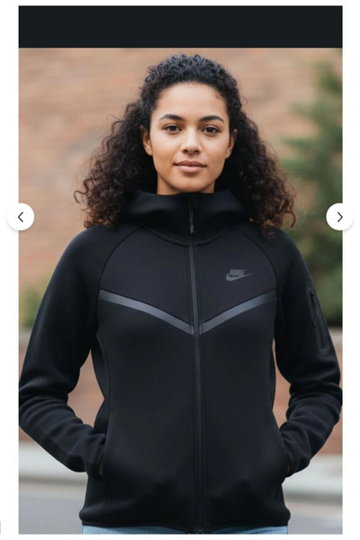 Nike Hanorac NIKE pentru femei TECH FLEECE WR FZ HDY 2 - HV6747010