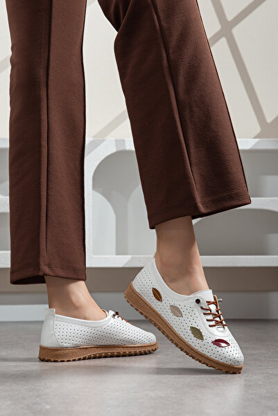 guijarro Εσωτερική επένδυση από γνήσιο δέρμα με λεπτομέρεια από φύλλα, εξαιρε...