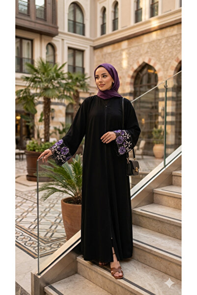 Omnia عباية سوداء مطرزة فاخرة – كريب ملكي بأكمام تطريز راقي – عباية عيد ومناسبات