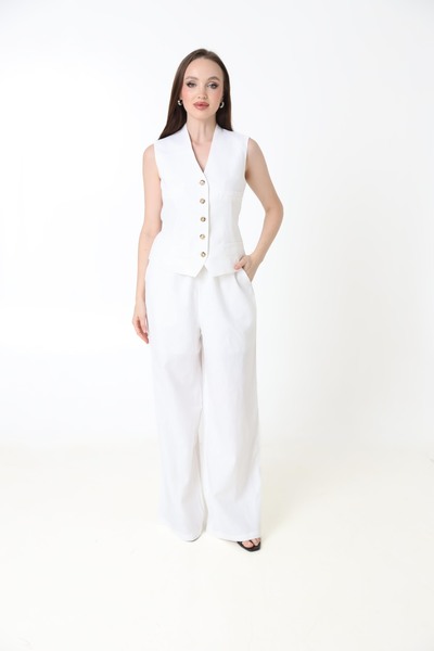 2TRENDY White Classic Design Blazer