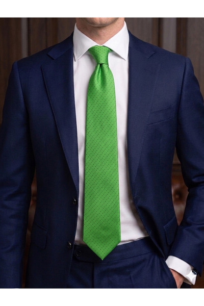 Gutiero 8 Centimeter Classic Tie with Green Patterned Handkerchief