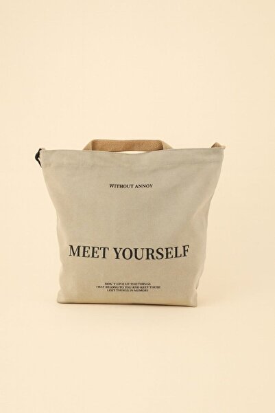 Midi حقيبة كتف نسائية قماش "Meet Yourself" بلون رملي