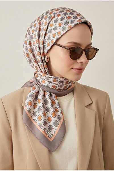 Mimelif Puantiye Desenli Twill Eşarp 90x90 – İpeksi, Hafif ve Kaymaz Yapı