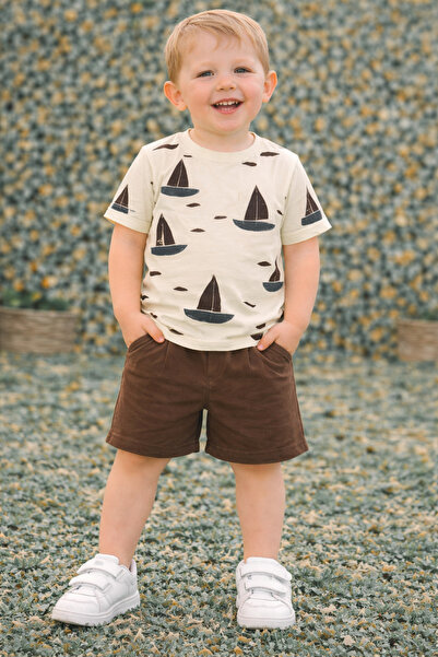kahkaha kids Σετ μπλουζάκι και σορτς για αγόρια με σχέδιο ιστιοπλοϊκού σκάφου...