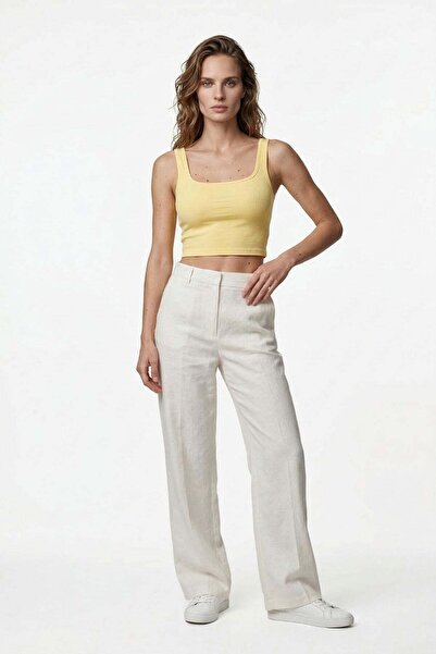 HAKKE Γυναικείο Αθλητικό Τοπ με Τετράγωνο Γιακά και Εφαρμοστή Γραμμή