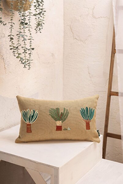Dekoratif Kırlent-Nakışlı Quiet Garden Desenli İşlemeli Kırlent