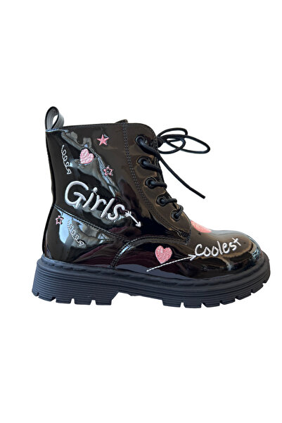 By TGA Μπότες με επένδυση από συνθετική γούνα, κατασκευασμένες από λακαρισμέν...