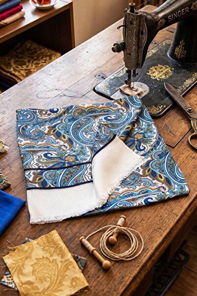 Kravatkolik Σχέδιο Σάλιου Λευκό - Μπλε Ιταλικό Μεταξωτό Ascot Κραβάτ SAC08