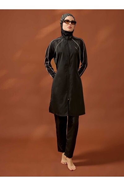 Mayo Bella Μαγιό ολόσωμο με λεπτομέρεια στριφώματος - Μαύρο -