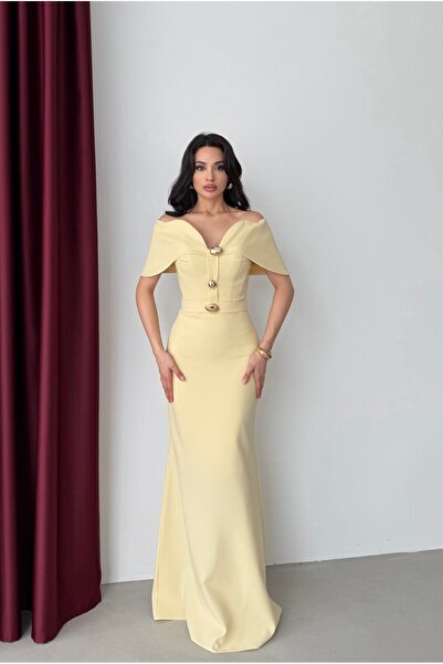 Serica Moda Κίτρινο βραδινό φόρεμα με γιακά Μαντονένα, ζώνη και λεπτομέρεια μ...