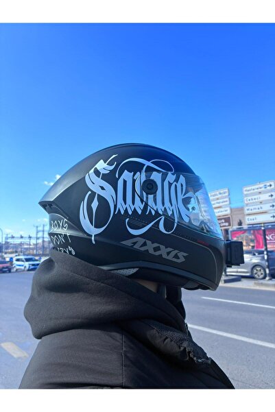 STCKRCO Savage Kask Sticker – Motor Kaskı İçin Premium Yazı Sticker