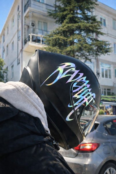 STCKRCO Revenge Kask Sticker – Motor Kaskı İçin Premium Sticker