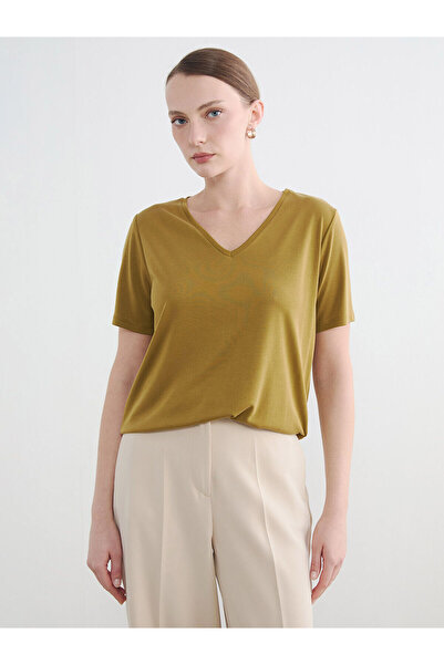 LC Waikiki Nevavm Difference Is the Difference V-Neck Women's T-Shirt