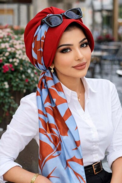 Aişe tesettür Κόκκινο μπλε καπέλο-μαντήλι με σχέδιο