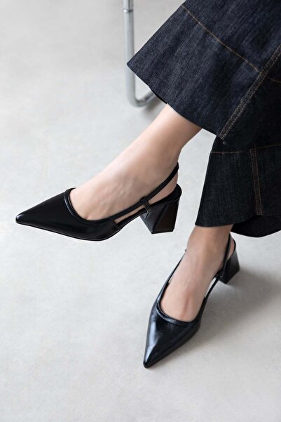 STRASWANS Γυναικεία δερμάτινα παπούτσια με τακούνι Karla σε μαύρο χρώμα