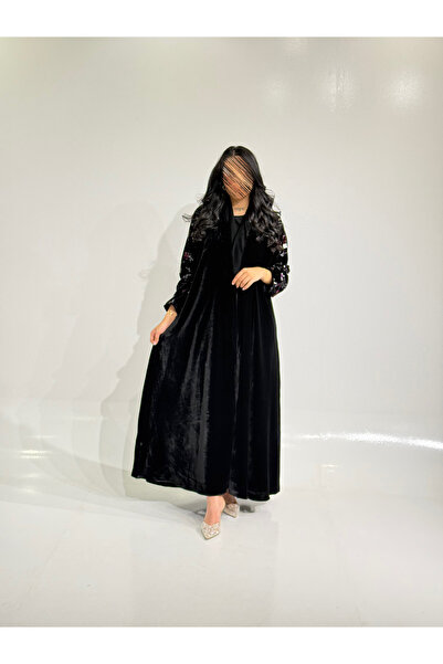 Tori Black Velvet Abaya with Rose Print Sleeves