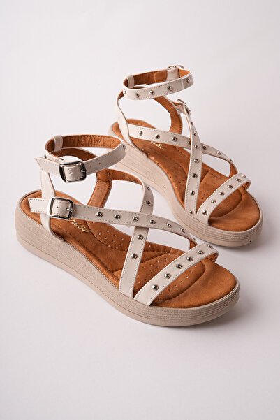 Madam Tarz SPR-2343 Σανδάλια με ίσια σόλα και καρφιά