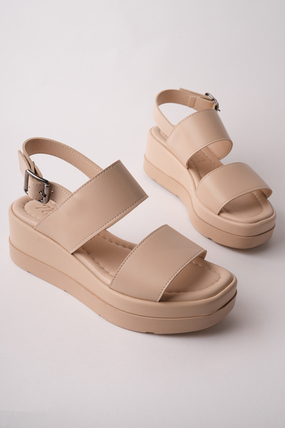 Madam Tarz NVL-403 Σανδάλια με χοντρή σόλα και επίπεδη καμάρα