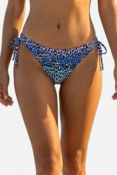 LILIAN СОНИЯ БИКИНИ ДОЛНА ЧАСТИЯ