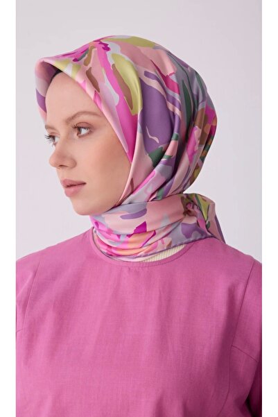 Belli Fuşya Çok Renkli Çiçek Desen %100 Twill İpek Eşarp