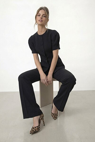 VAGGON Set jachetă cu buzunare duble și nasturi și pantaloni evazați