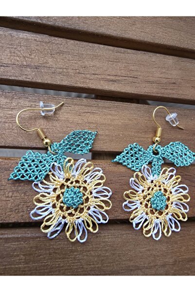 Evita Papatyalı İğne Oyası Küpe