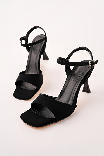 Madam Tarz CNG-701 Παπούτσια με λεπτό τακούνι και καμάρα