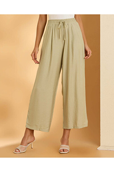 REDTAG Women Green Plain Casual Trousers