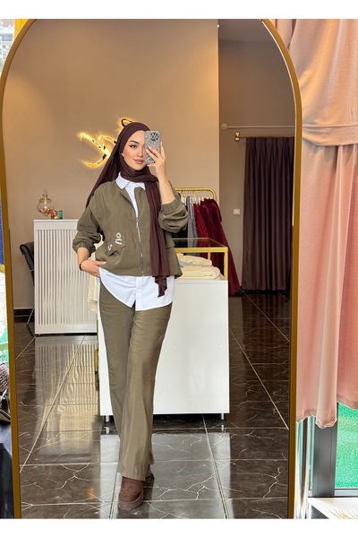 Gizem Karademir Boutique Üçlü spor takım
