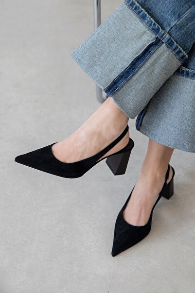 STRASWANS Vera Γυναικεία Καστανόδερμα Παπούτσια με Τακούνι Μαύρα