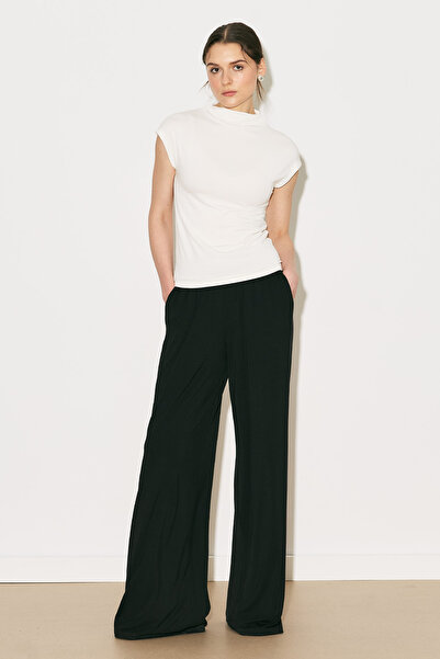 Manuka Easy Sleeveless Blouse Ecru