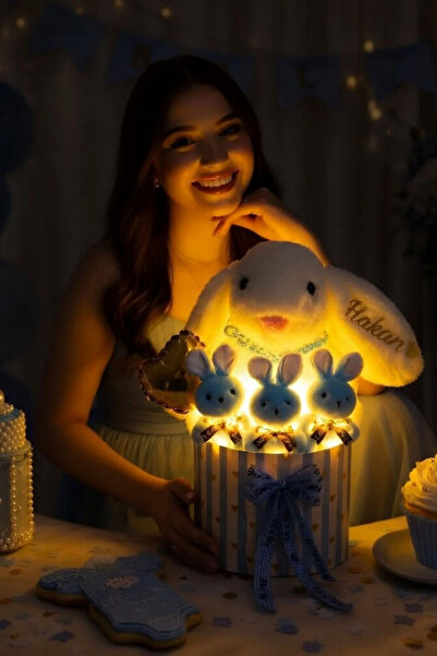 Solemia Kişiye Özel İsimli Tavşanlı Led Işıklı Mavi 3'lü Ayıcık Buketi – Baby Shower & Yeni Doğan Hediye