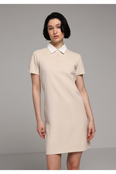 Colin's Γυναικείο κοντομάνικο φόρεμα σε μπεζ χρώμα με κέντημα, σε στενή γραμμή