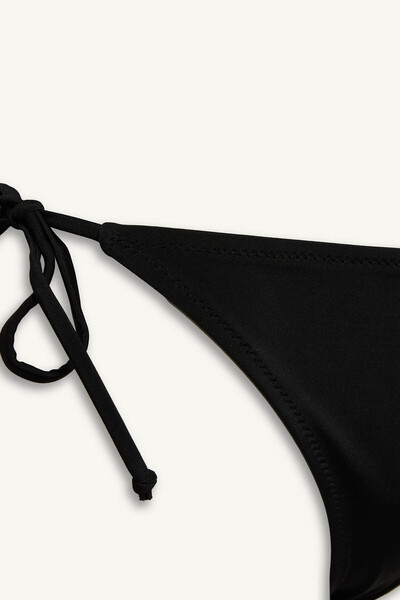 DeFacto Regular Fit Bikini Altı T3670AZ26SM