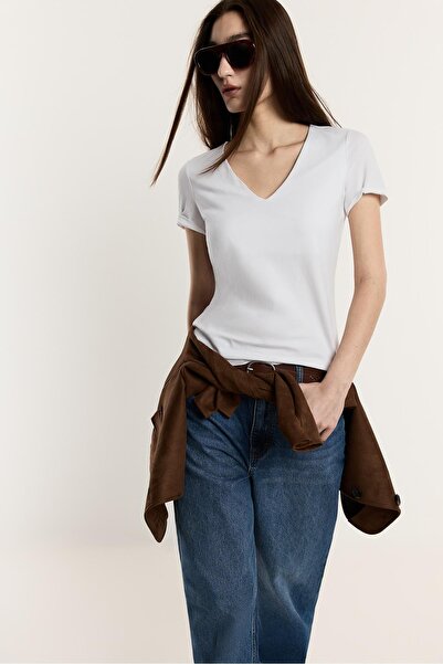 LEFTIES V yaka t-shirt
