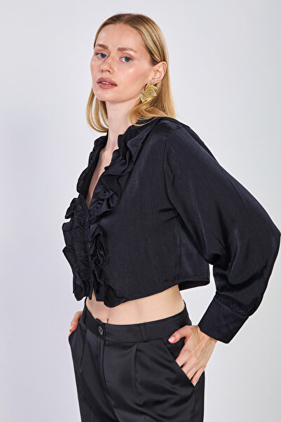 BARRELS AND OIL Γυναικεία σατέν κοντή μπλούζα με βολάν στο μπροστινό μέρος - ...