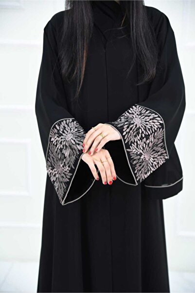 GEYAHEB Soft Abaya with Embroidery on Sleeves