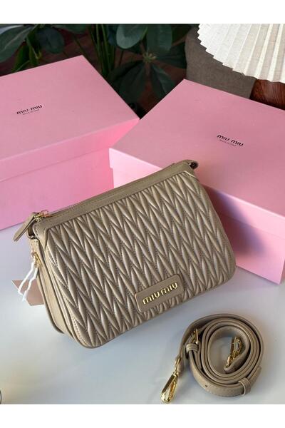 GENERAL Handbag with Accessories