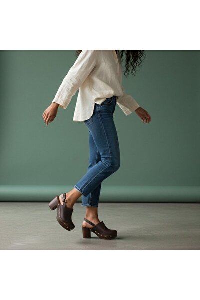 NE&VE SHOES Καφέ Δερμάτινα Γυναικεία Τσόκαρα Παντόφλες με Ελαφριά Σόλα και Πόρπη