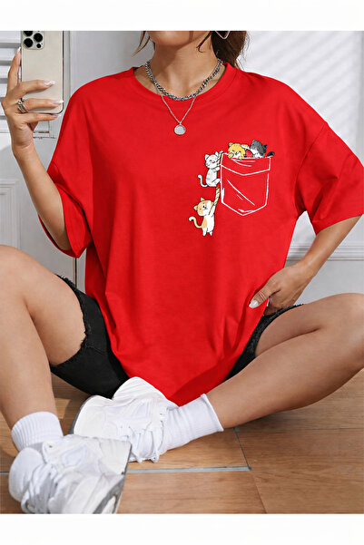 By Layina Cats in the Pocket Printed Women's Oversize T-Shirt / T-Shirt