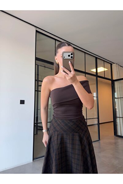 BB Bensu Buyruk ΑΣΥΜΜΕΤΡΙΚΗ ΚΟΜΜΕΝΗ ΒΑΜΒΑΚΕΡΗ ΜΠΛΟΥΖΑ