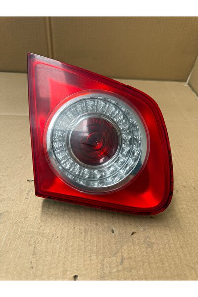 Volkswagen Jetta Τριπλό αριστερό φως φρένων στην πορτμπαγκάζ Κωδικός: 1K59450...