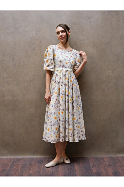 KÜÇÜĞÜM BUTİK Καφέ φόρεμα με τετράγωνο γιακά και σχέδιο λουλουδιών ακαζέλιας